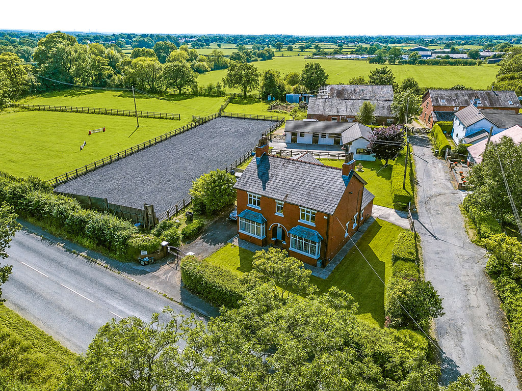 Leyland Lane